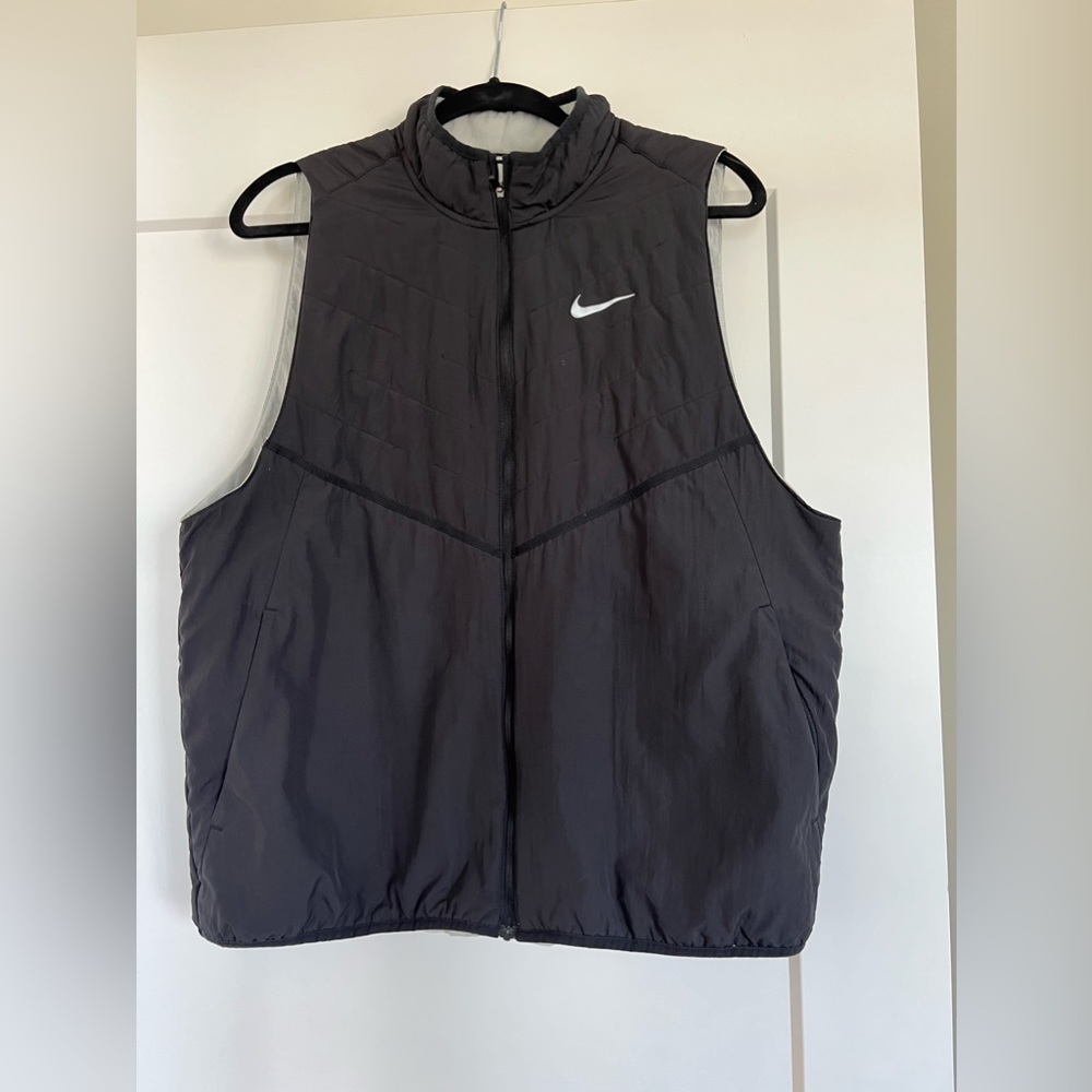 Men’s Nike Dri Fit Running Vest - Black size XL